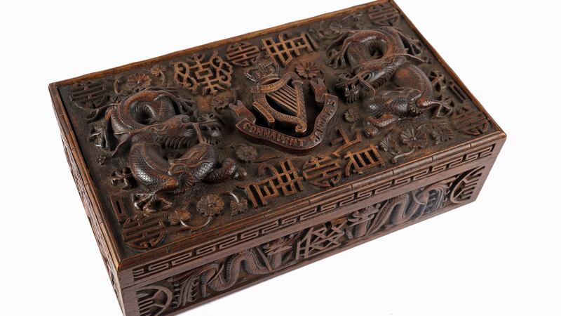 Kashmiri carved box with regimental badge of the Connaught Rangers, from the collection of Major Anketell Moutray €2,500–€3,000
