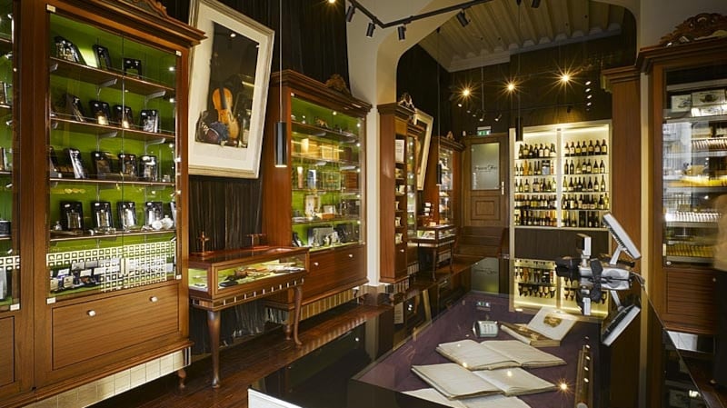James Fox Cigar and Whiskey Store offers a range of bespoke hampers, from €40.