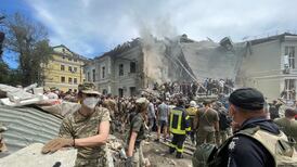 Scores killed and hurt in Russian missile attacks on Ukrainian cities