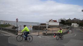 Temperatures dip for weekend as Sandycove is hit by swimming ban