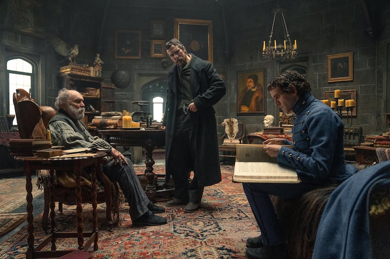 The Pale Blue Eye: Robert Duvall as Jean Pepe, Christian Bale as Augustus Landor and Harry Melling as Edgar Allan Poe