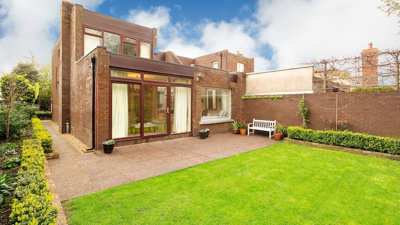 Rear 22 Leeson Village