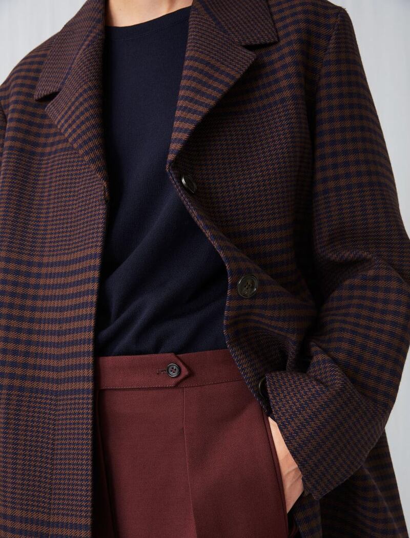 Arket: the website tells us about the factory where this wool coat is made