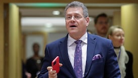 EU and UK close to deal on ‘express lanes’ for goods staying in North