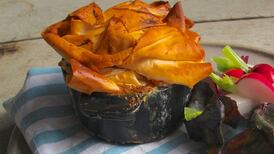 Chicken and ham filo pies