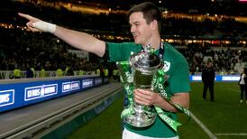 Joe Schmidt not expecting early return from Paris for Johnny Sexton