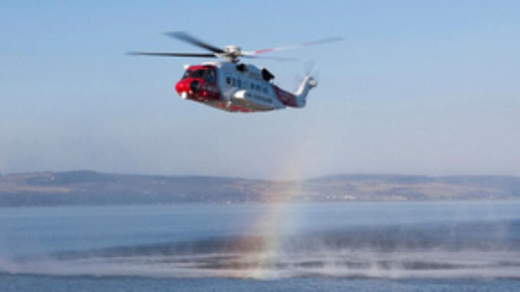 A British Coastguard helicopter from Stornoway airlifted two of the crew to a sister Aran island vessel, the Star of Hope, and the other three crew members were taken to hospital