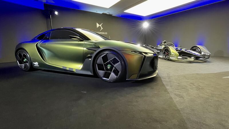 DS E-Tense Performance coupe prototype features a drivetrain from a Formula E race car in a carbon-fibre monocoque.