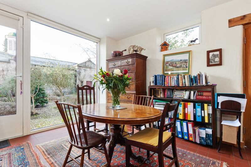 All reception rooms overlook the courtyard