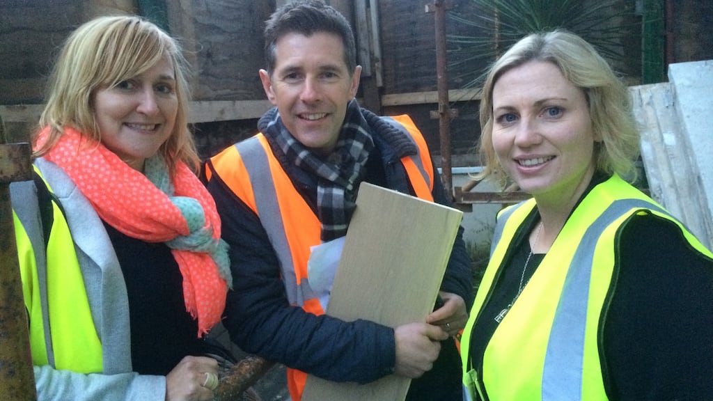 “Architect-next-door” Dermot Bannon with ‘Room To Improve’ homeowners Aoife Sheridan (left) and Melissa Furze.