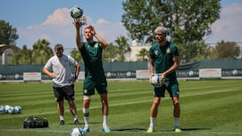 Callum O’Dowda comfortable with Ireland wing back berth if required for Greek showdown