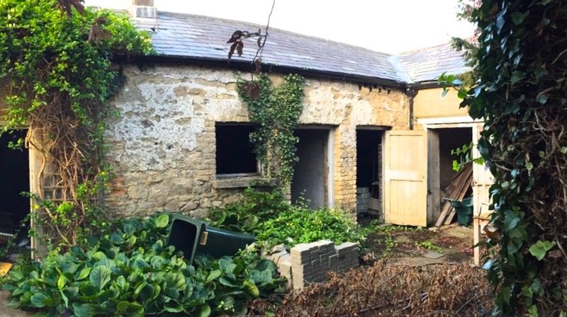 Lenzie O’Sullivan made over an old coach house in south Dublin, when working with de Blacam and Meagher
