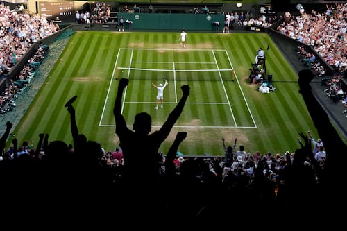 Jannik Sinner roars back to beat Carlos Alcaraz for first Wimbledon final win