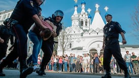 Moscow police arrest protesters ahead of Putin inauguration for fourth term