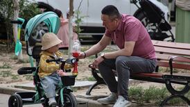 Population growth in China declines to lowest in decades