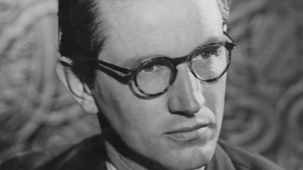 Dr Noël Browne (1915 - 1997). Grianghraf: Fox Photos/Hulton Archive/Getty.