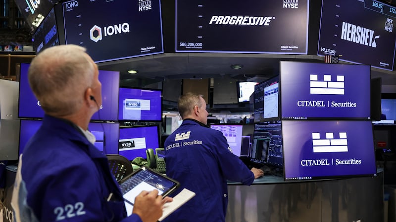 Banks do well on a mixed day for markets