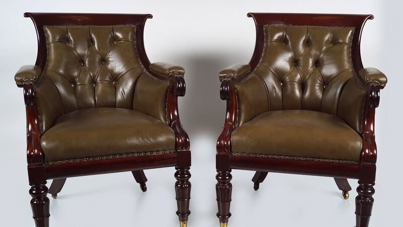 Pair of William IV mahogany library chairs €4,000–€6,000
