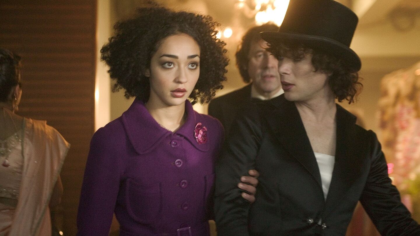 Charlie (Ruth Negga) and Kitten (Cillian Murphy) with Bertie (Stephen Rea) in the background in “Breakfast on Pluto”: Neil Jordan’s 2005 film was one of her early film roles