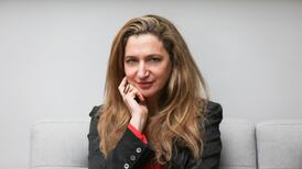 Two Hours by Alba Arikha: A literary masterpiece