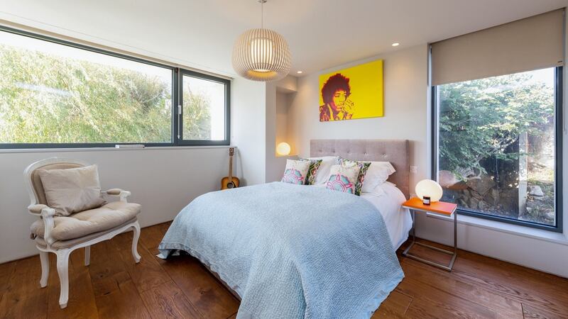 RP 12 Sandycove Avenue North