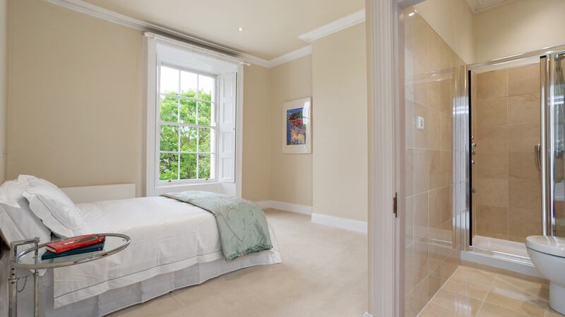 Double bedroom with en suite