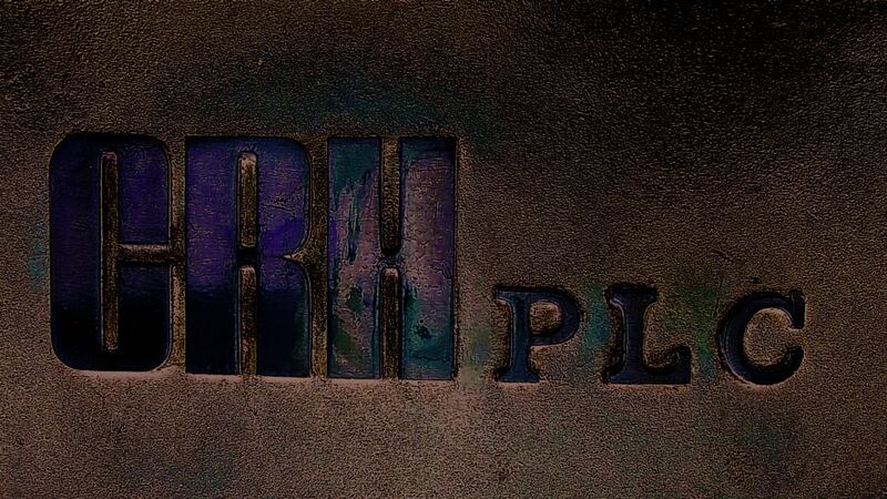 Iseq falls back slightly in subdued trading due to holidays in US and UK