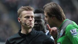 Magpies feel robbed but City back on top