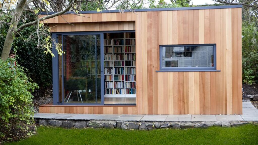 The cube is insulated and has laminated walnut flooring