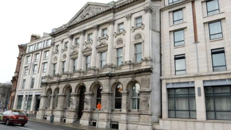 Irish American billionaire escapes paying $200m in taxes