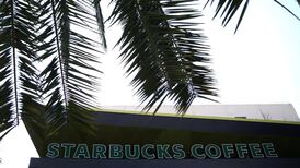 Starbucks CEO Schultz set to hire 10,000 refugees after Trump ban