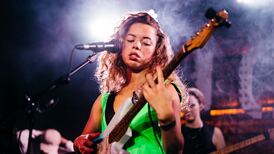 Nilüfer Yanya: ‘People are really harsh towards female or female-presenting artists. Especially the big pop ones’