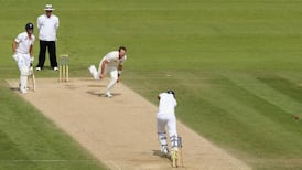 England lose Joe Root before lunch