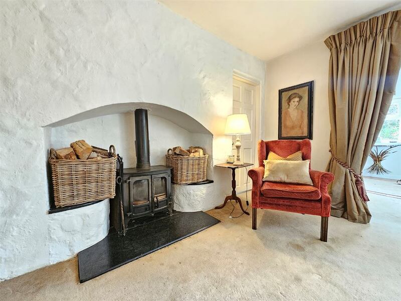 Open-hearth fireplace