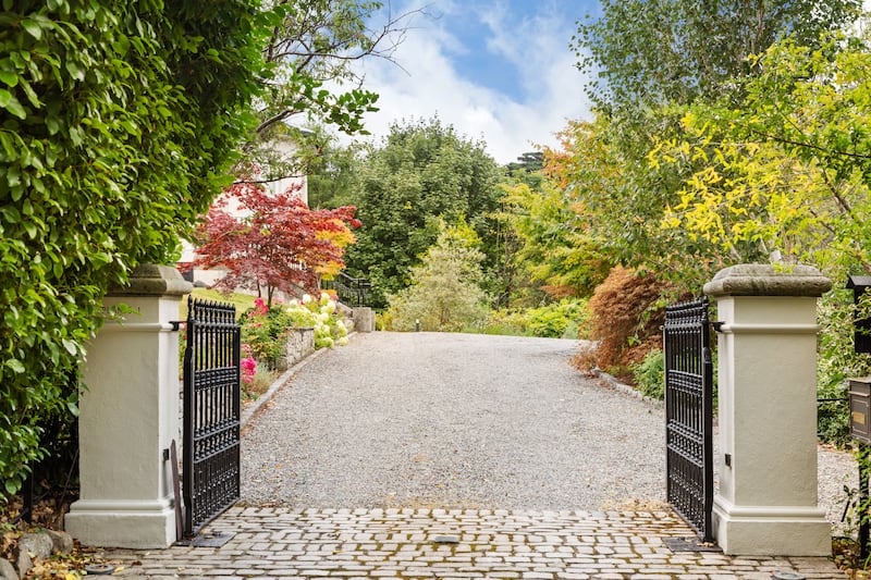The house lies behind gates allowing an abundance of privacy