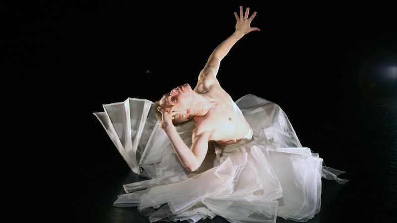 A scene from Tero Saarinen’s Hunt