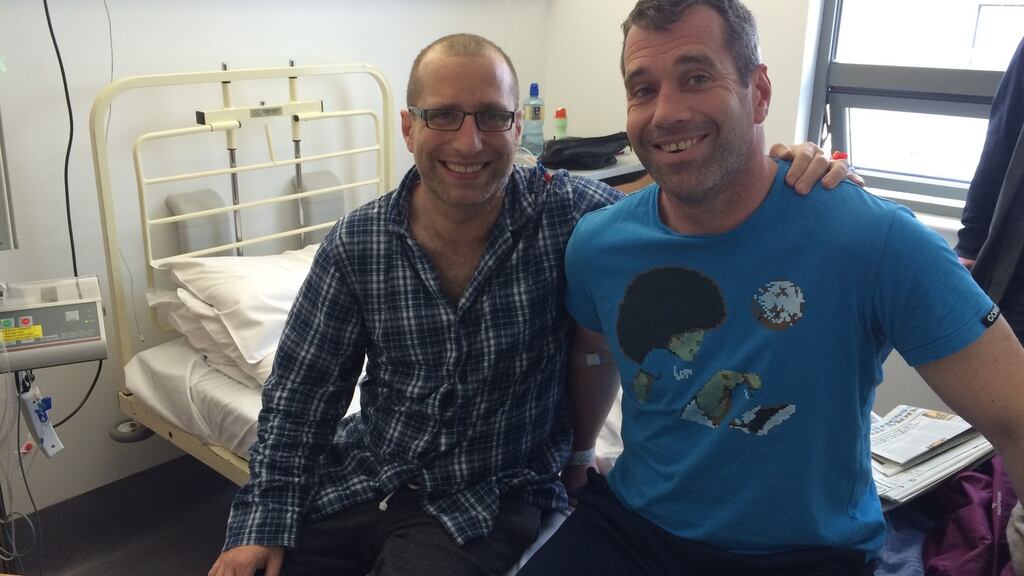 Eoghan Morrissey (left) and his brother Geoff meet for first time after Eoghan received Geoff’s kidney.