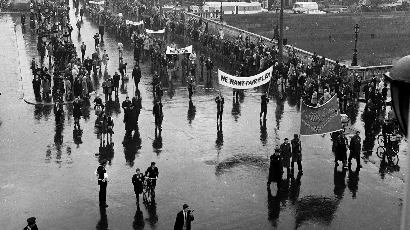 Member of the National Farmers’ Association on O’Connell Bridge, Dublin, yesterday. Photograph: Gordon Standing