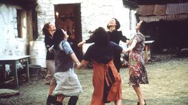 US students staging Dancing at Lughnasa travel to Donegal to perfect accent
