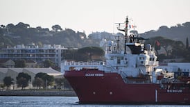 Contact lost with boat carrying 500 migrants in Mediterranean