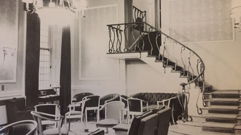 In a previous incarnation, the room that now houses the Horse Shoe bar had a staircase  and was a reading and writing room for commercial travellers