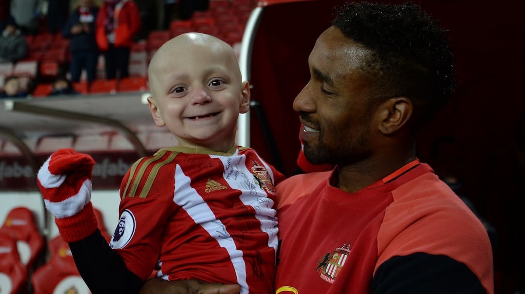 Sunderland mascot Bradley Lowery with former player Jermain Defoe. Photograph: Anna Gowthorpe/PA Wire