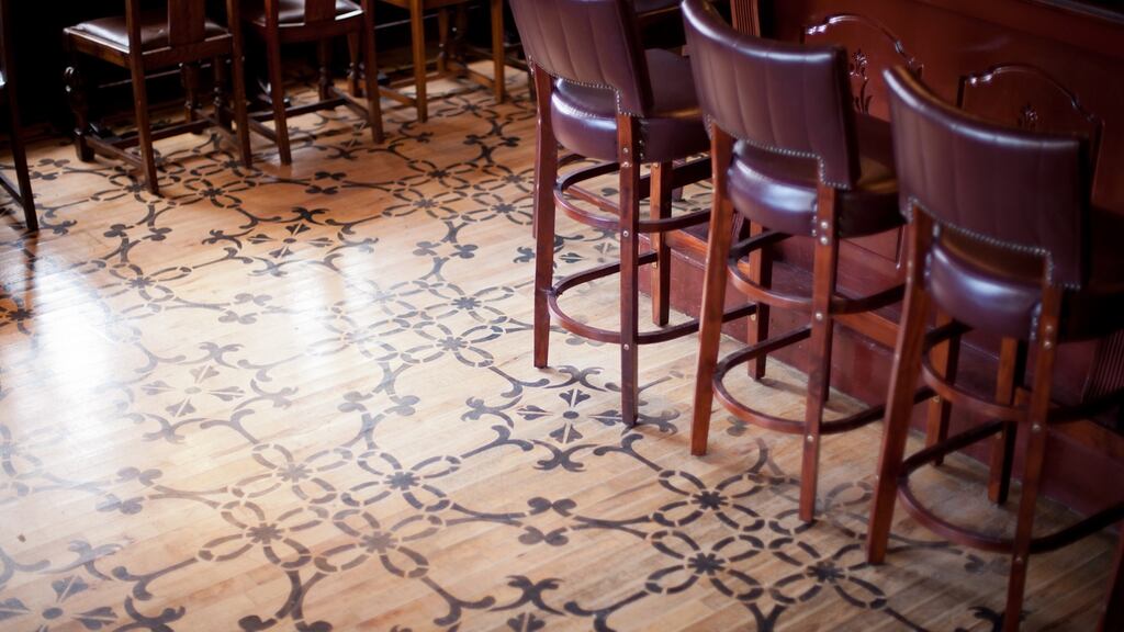 The report examines the recovery of the pub sector since the financial crisis.