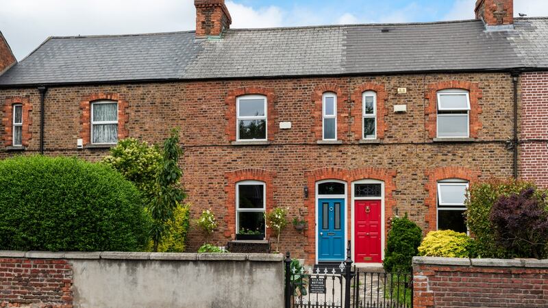 6 Woodfield Terrace, Sarsfield Road, Kilmainham, Dublin 8