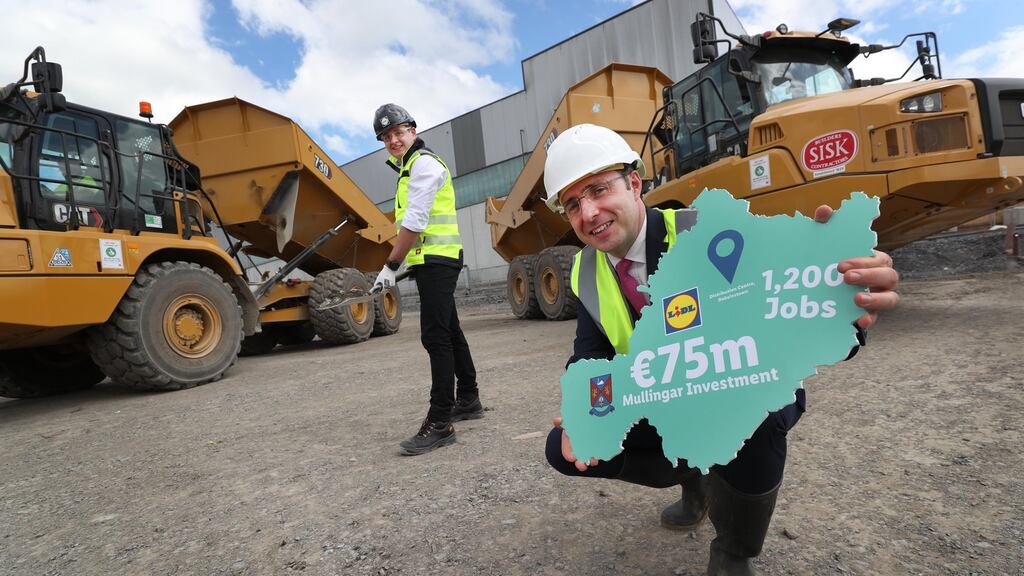 Pictured at Lidl’s announcement of its €75m investment in its Mullingar facility are JP Scally, CEO of Lidl Ireland and Northern Ireland (left) and Robert Troy, TD and Minister of State, Department of Enterprise Trade and Employment. Picture:  Robbie Reynolds