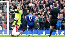 Manchester United stunt Leicester’s title chase