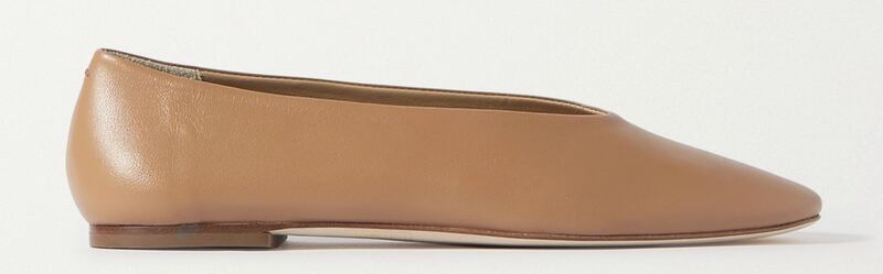 Leather ballet flat, €245, Aeyde