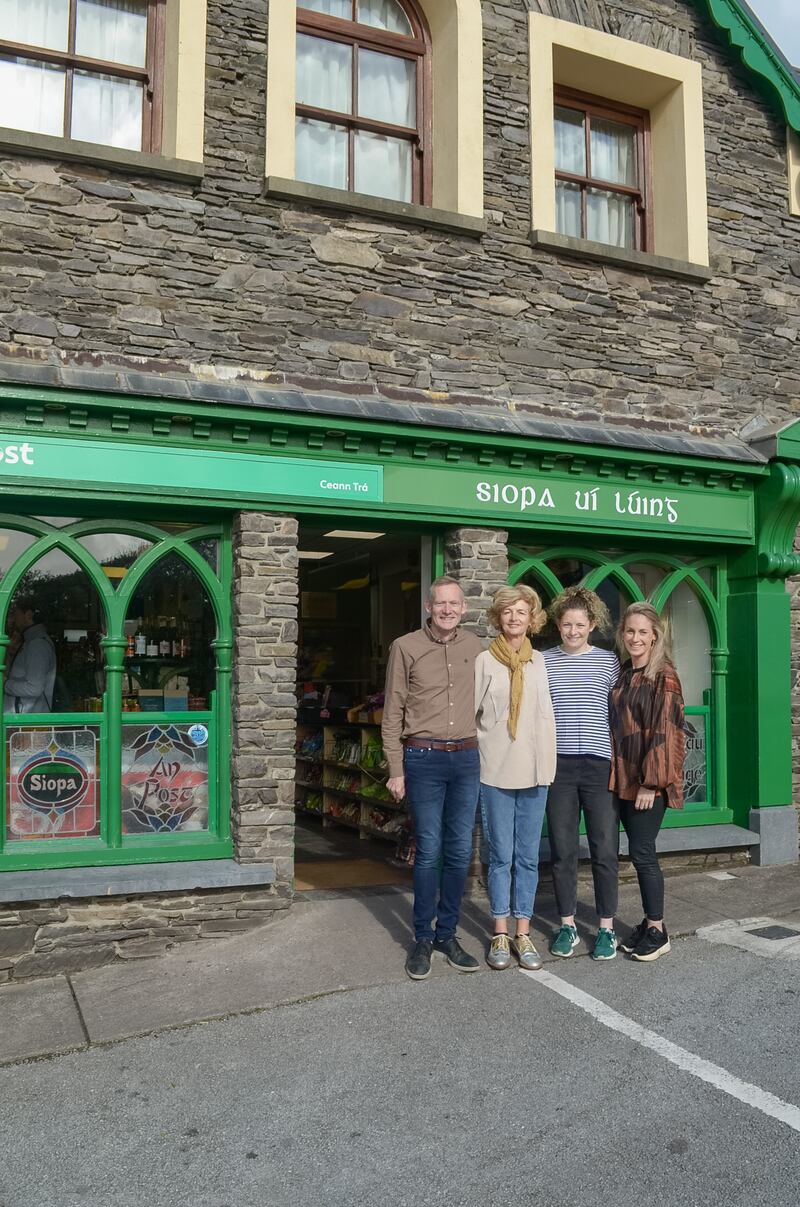 Siopa Uí Lúing/Ventry Post Office in Ventry, Co Kerry. Photoraph: Ciuin Tracey