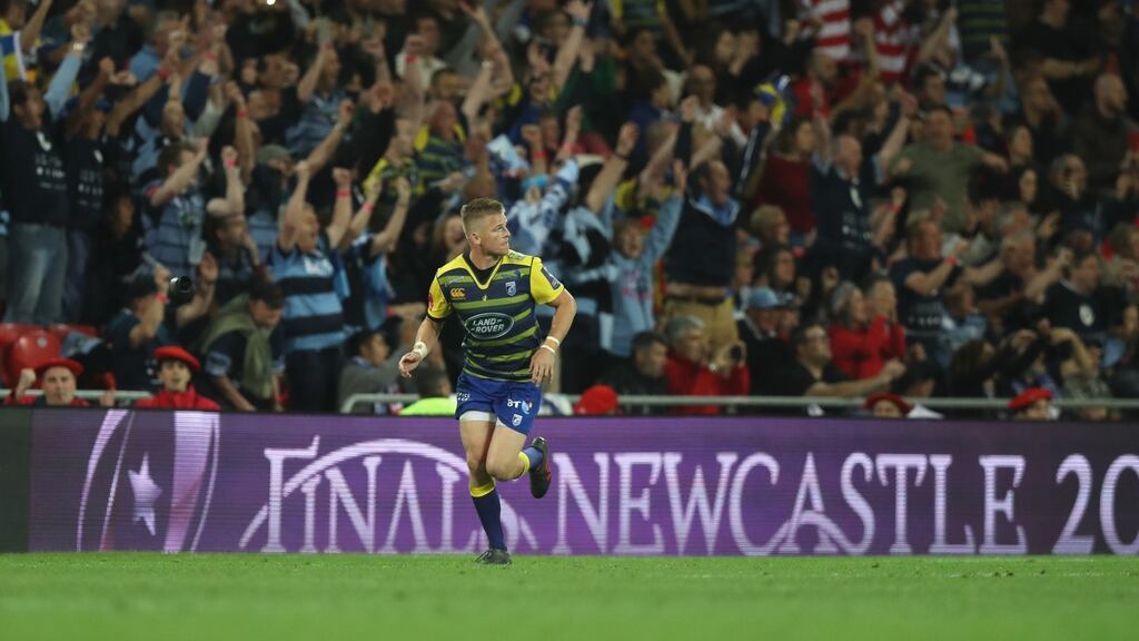 Gareth Anscombe turns after kicking the match winning penalty for Cardiff against Gloucester. Photograph: David Rogers/Getty