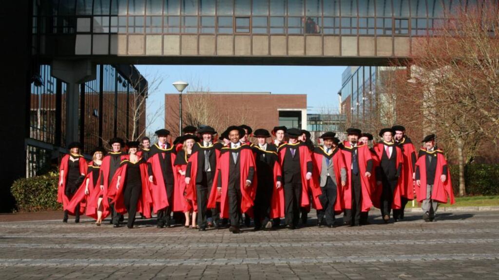Graduates from the faculty of science and engineering at UL